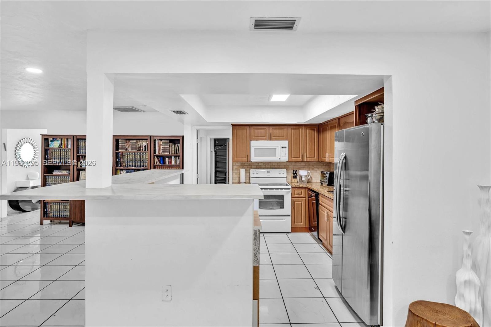 9524 Byron Avenue Property Photo 36