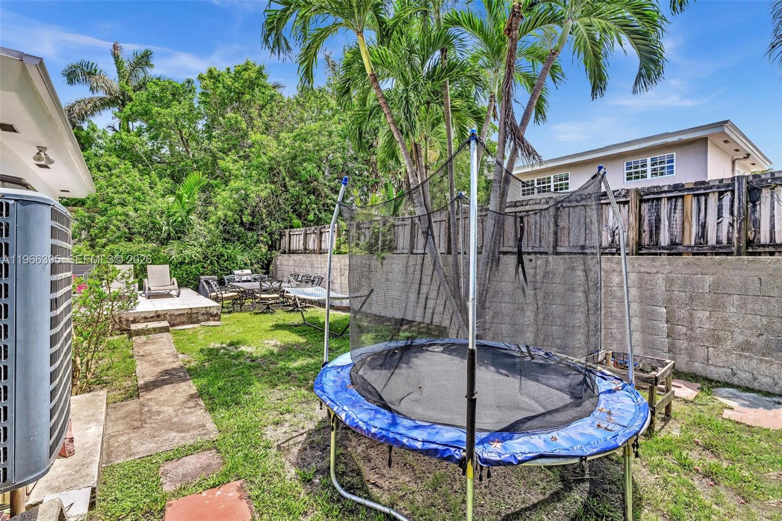9524 Byron Avenue Property Photo 49