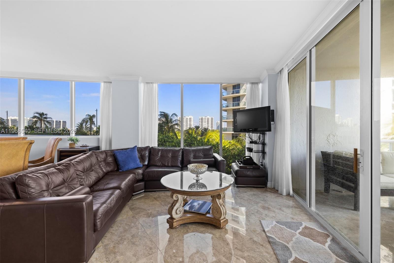 18671 Collins Avenue 404 Property Photo 12