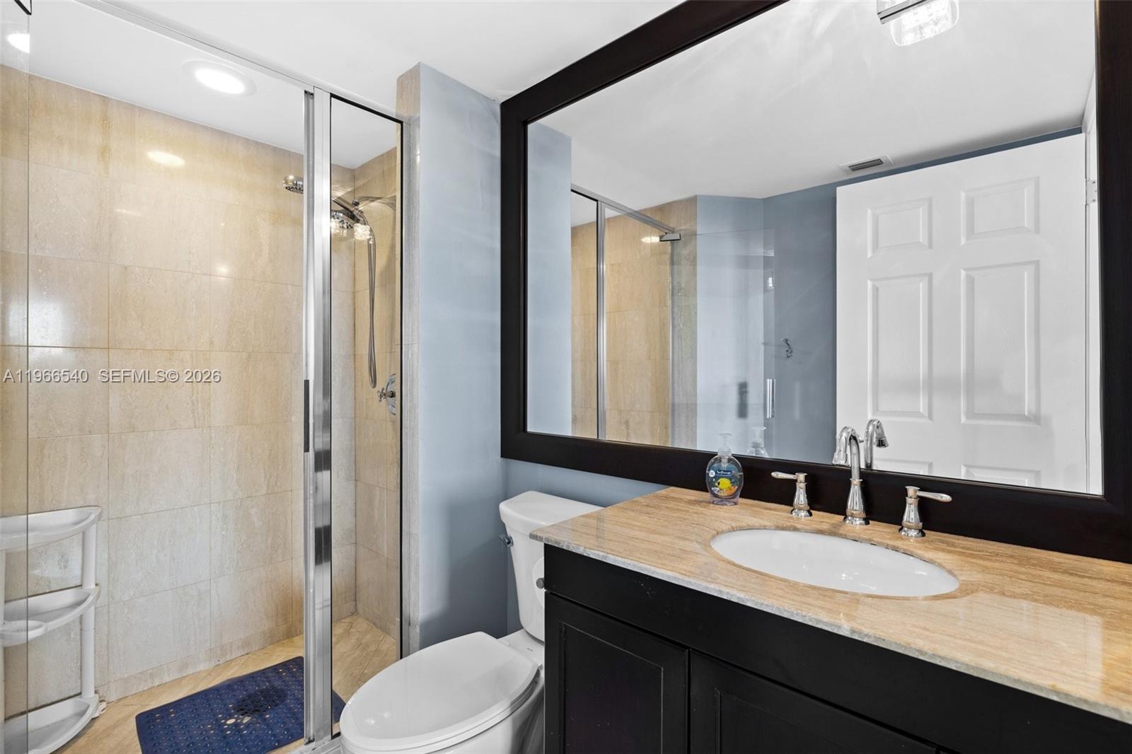 18671 Collins Avenue 404 Property Photo 22
