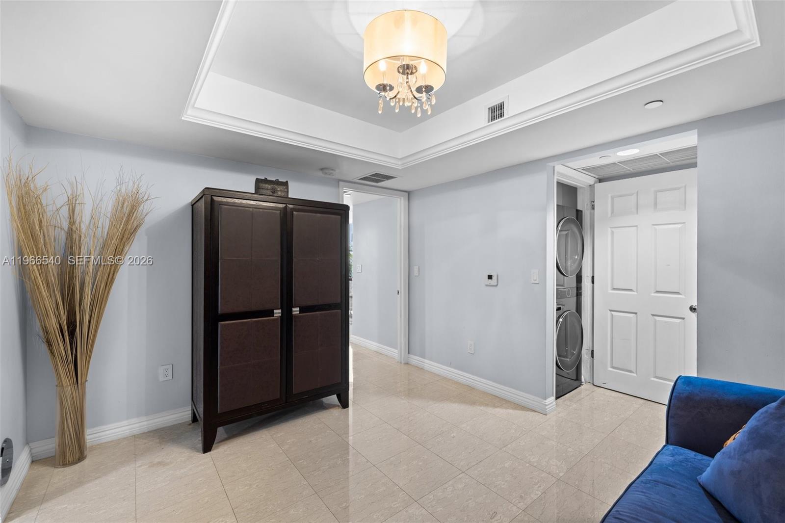 18671 Collins Avenue 404 Property Photo 25