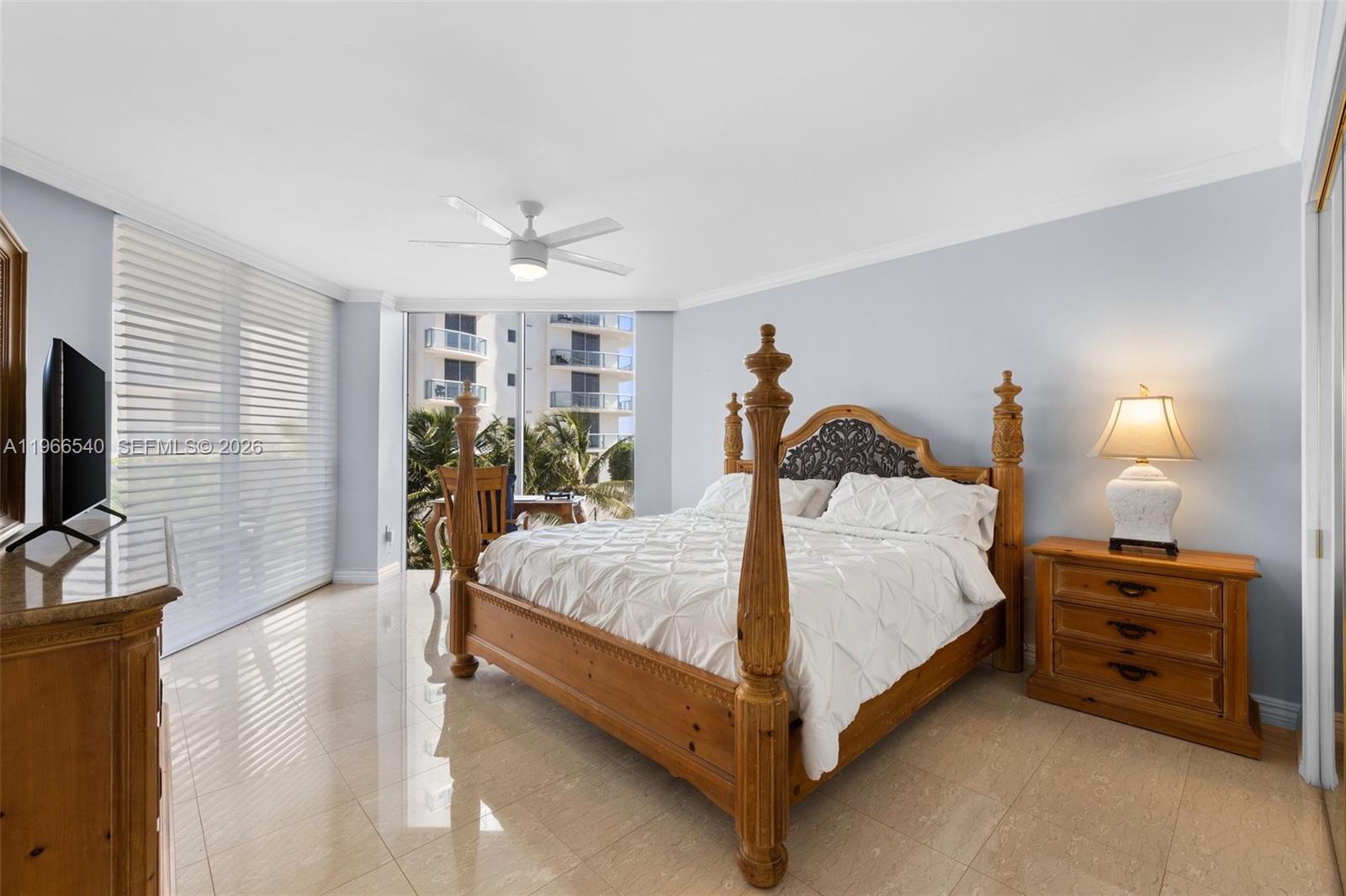 18671 Collins Avenue 404 Property Photo 28