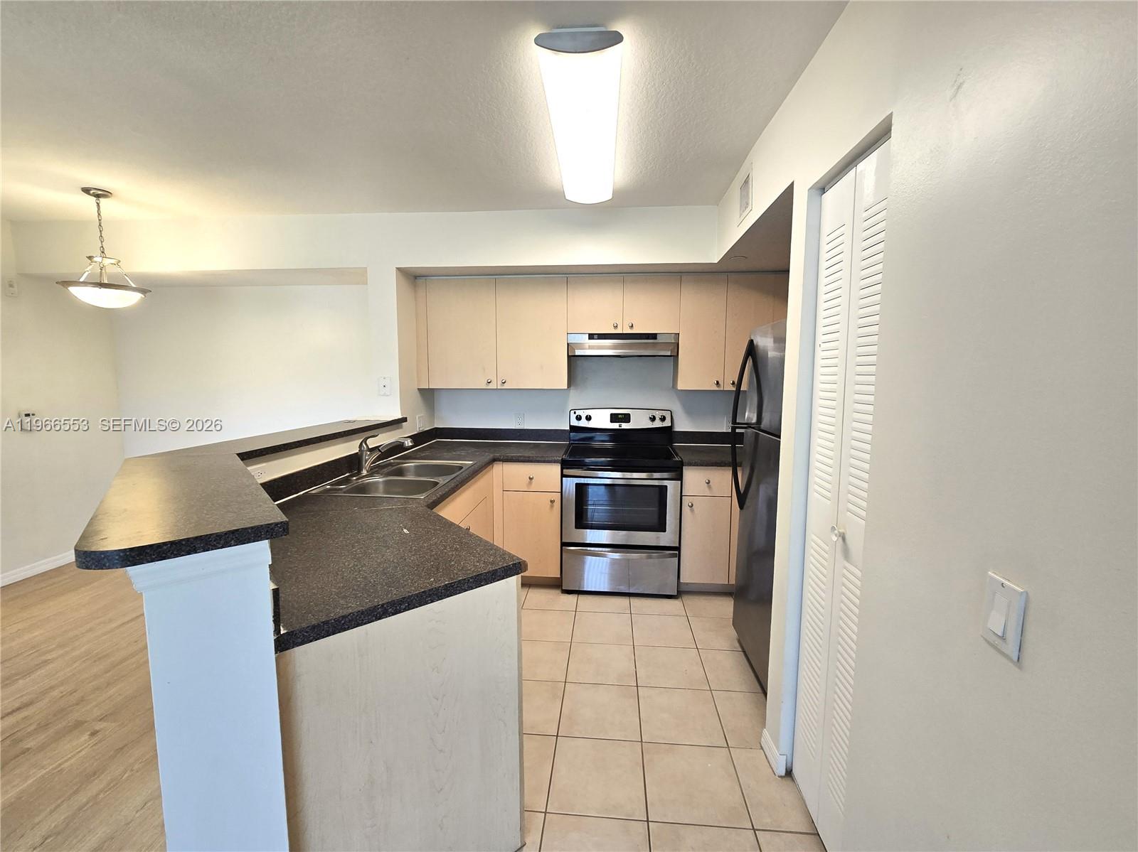 4180 San Marino Boulevard 106 Property Photo 4
