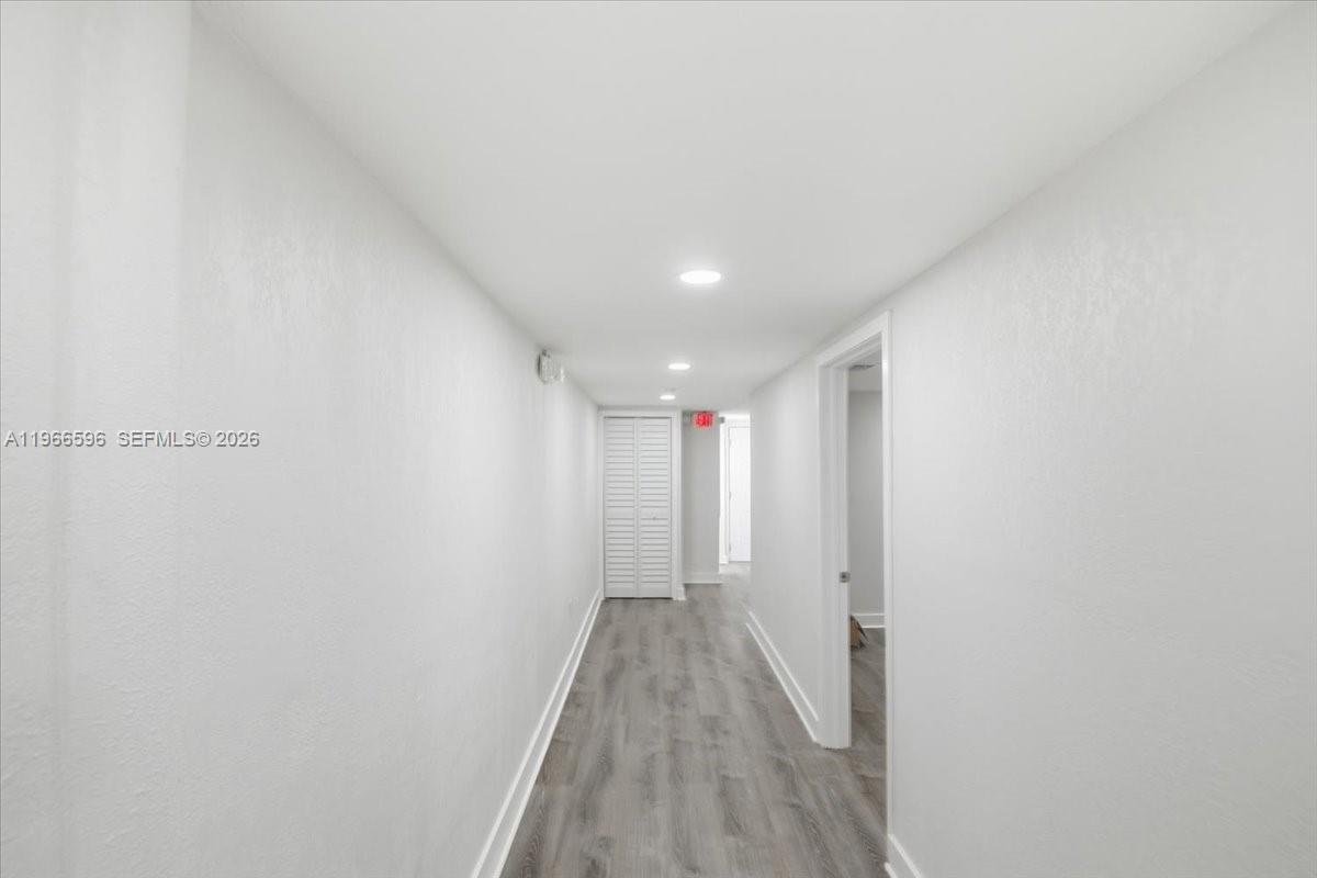 150 Nw 29th Street 160 Property Photo 5