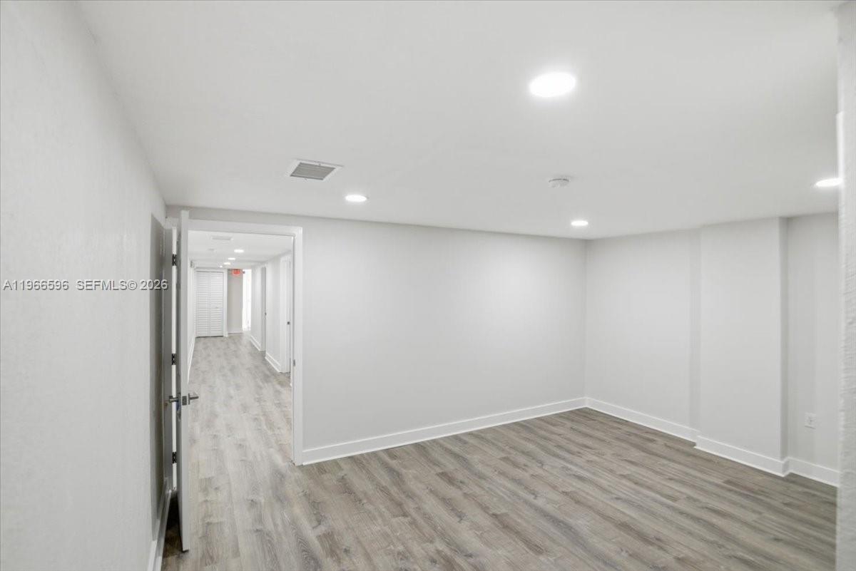 150 Nw 29th Street 160 Property Photo 10