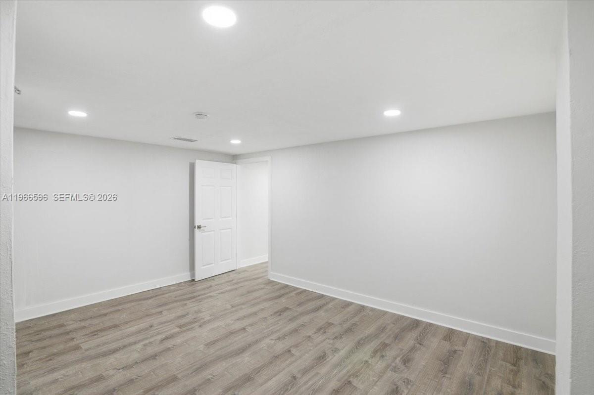 150 Nw 29th Street 160 Property Photo 15