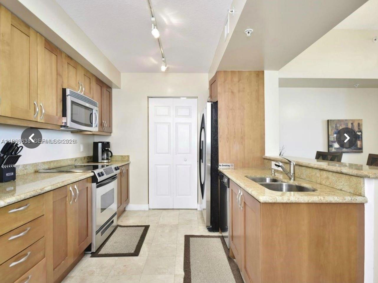 1755 E Hallandale Beach Boulevard 2505e Property Photo 3