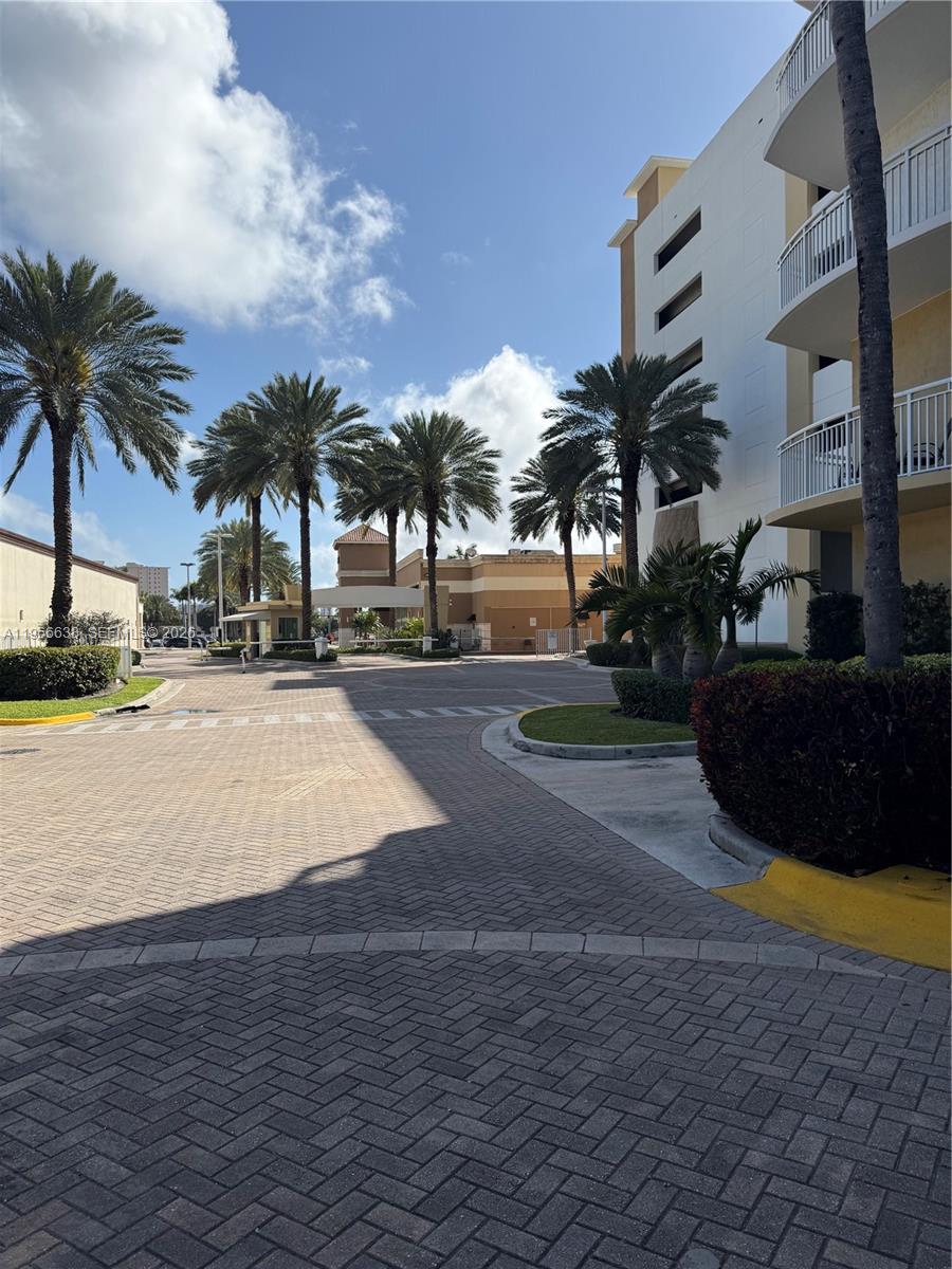 1755 E Hallandale Beach Boulevard 2505e Property Photo 36