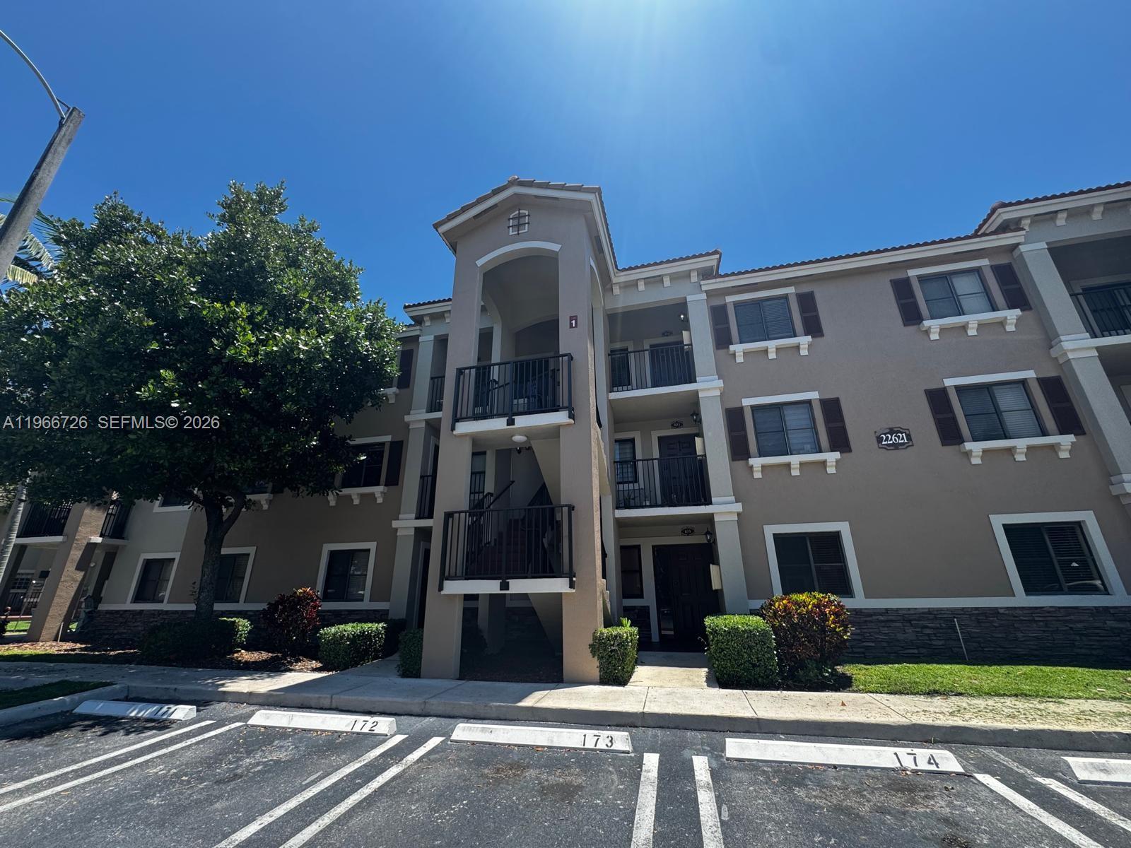 22621 Sw 88th Place 302-8 Property Photo 12