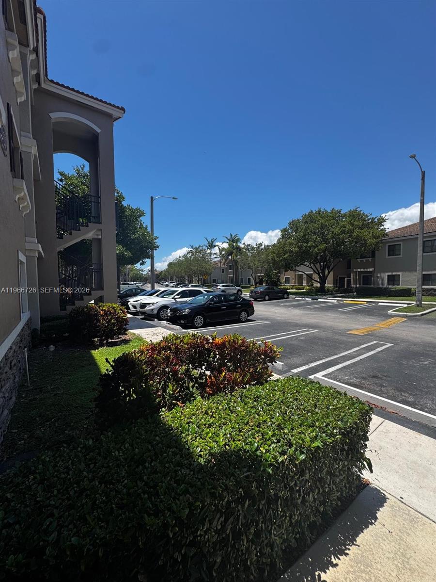 22621 Sw 88th Place 302-8 Property Photo 14