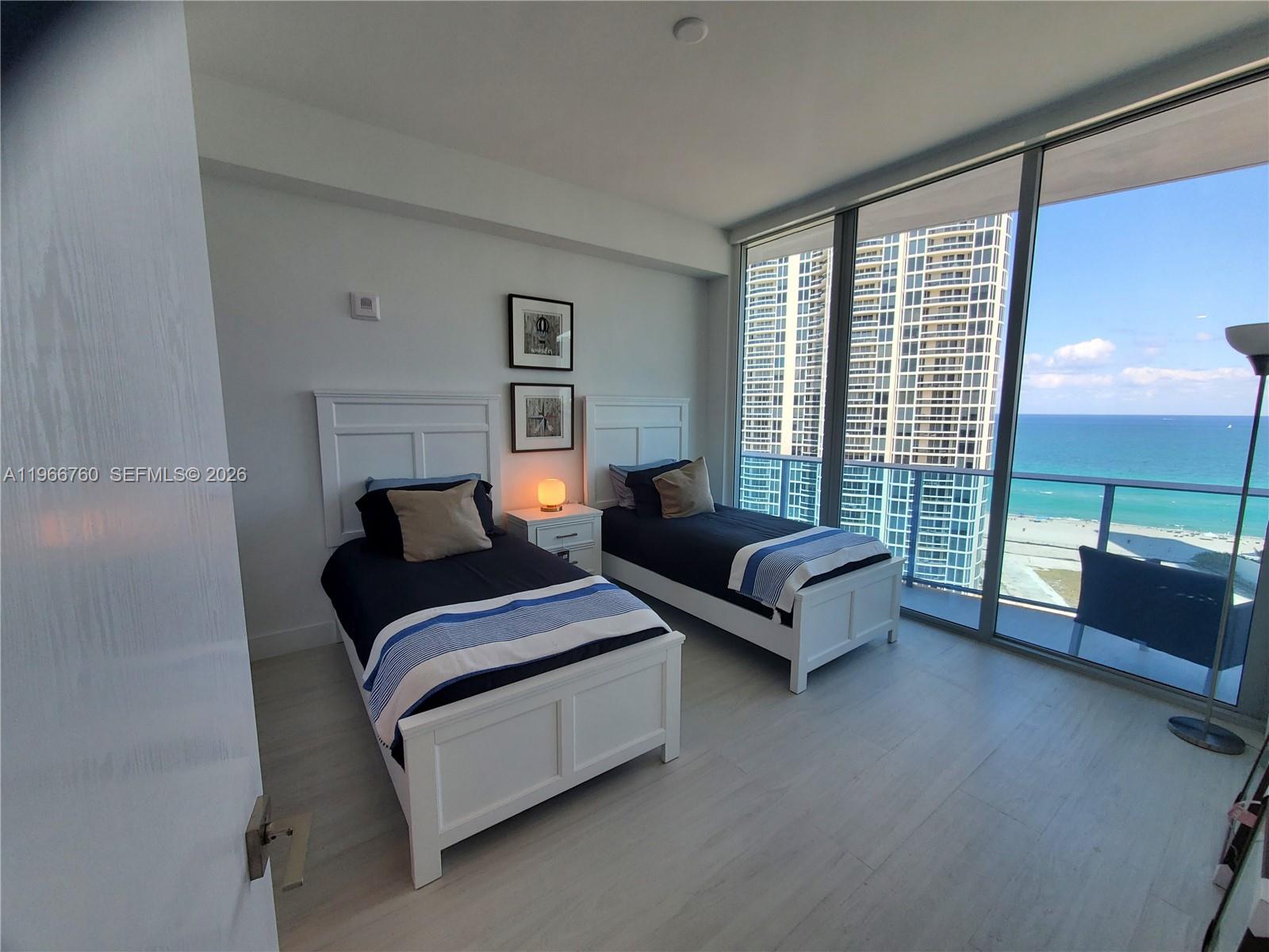 17550 Collins Avenue 1403 Property Photo 10