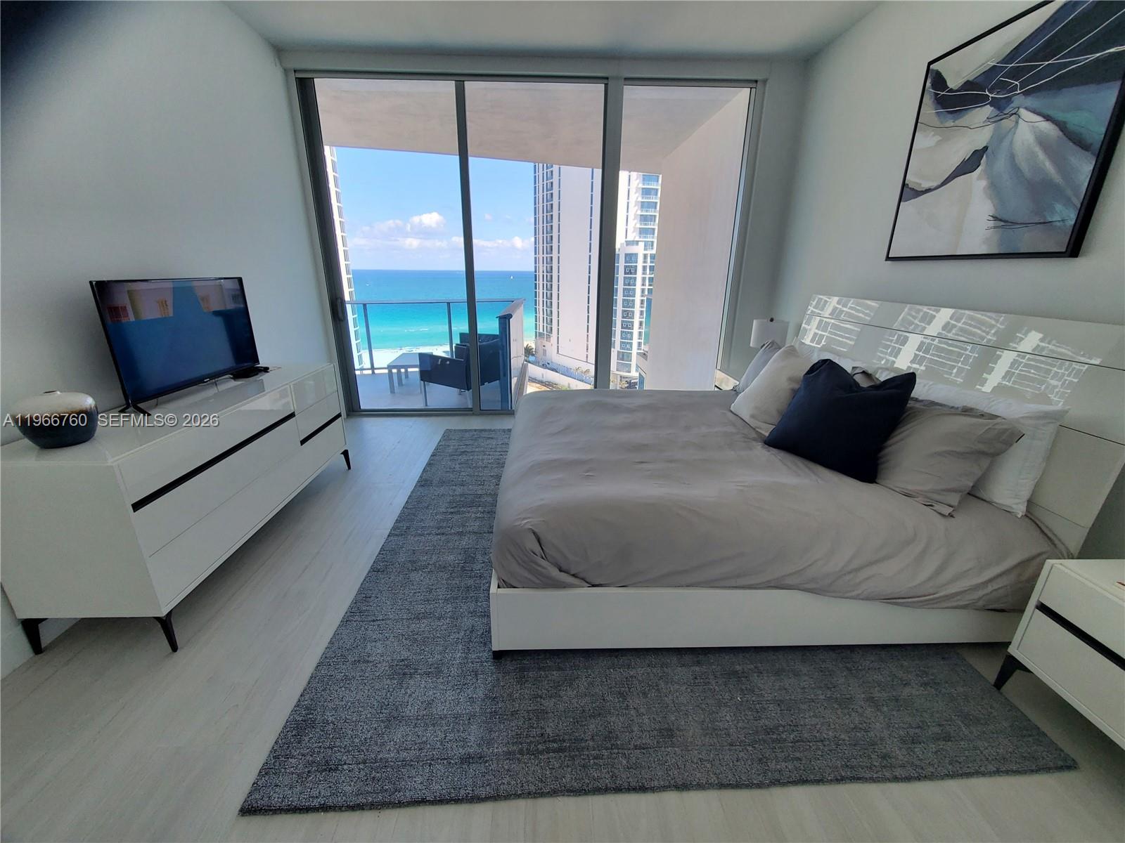 17550 Collins Avenue 1403 Property Photo 15