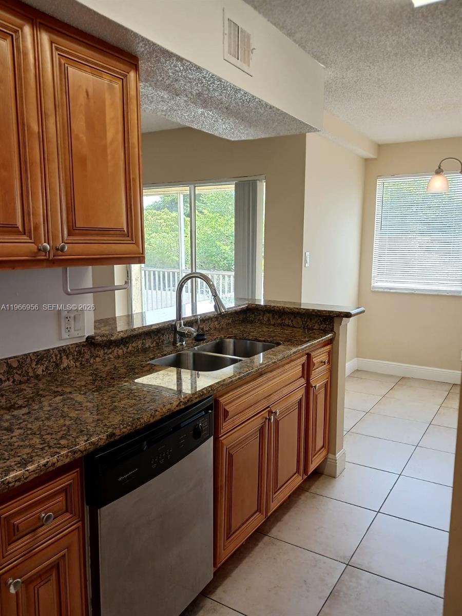 A11966956 Property Photo 1