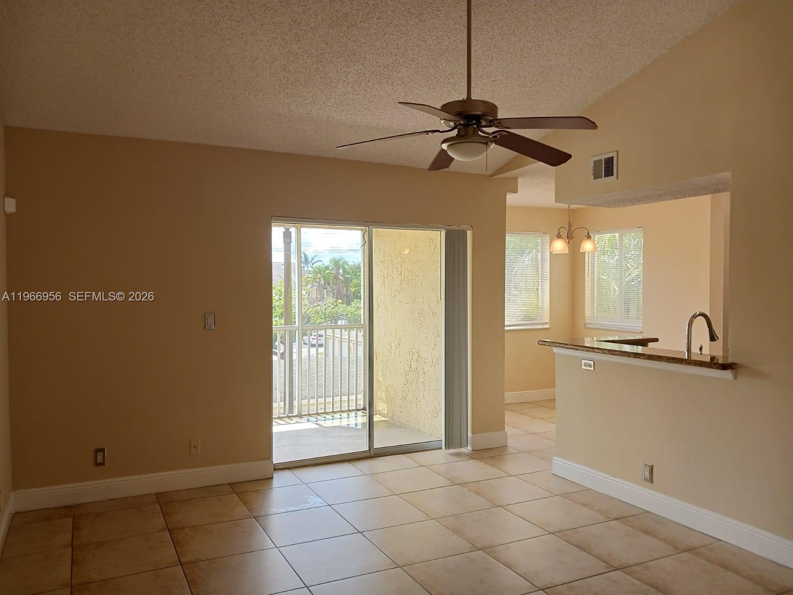 A11966956 Property Photo 3