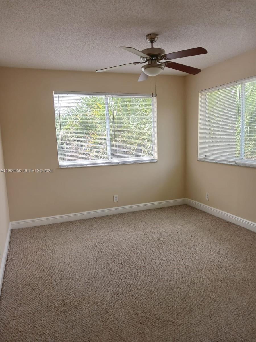 A11966956 Property Photo 8