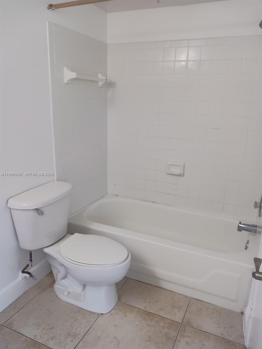 A11966956 Property Photo 9