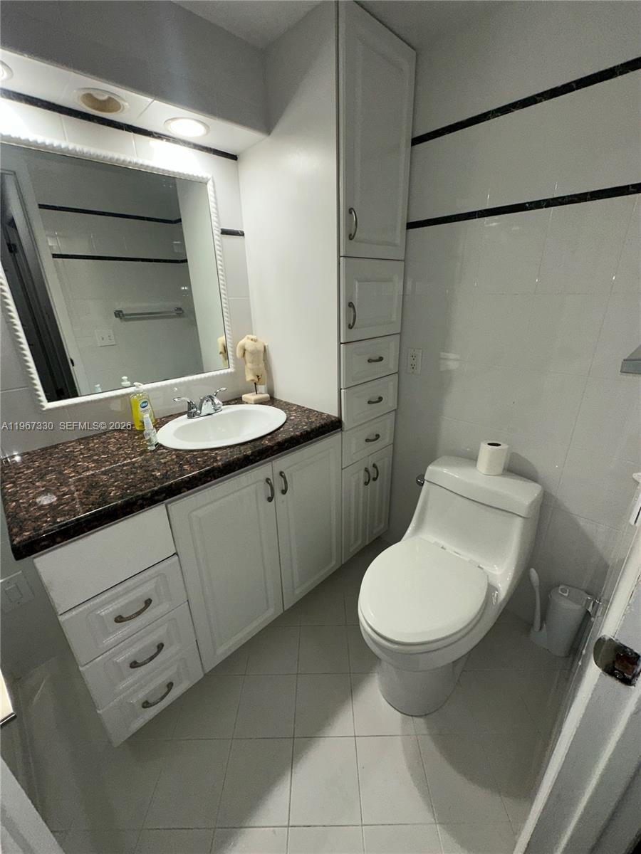2750 Ne 183rd Street Ph07 Property Photo 6
