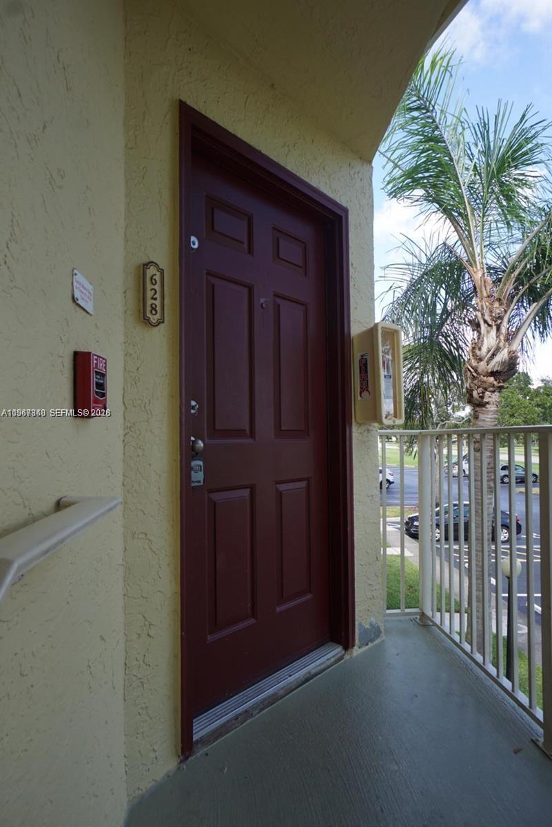 12840 Vista Isles Drive 628 Property Photo 2