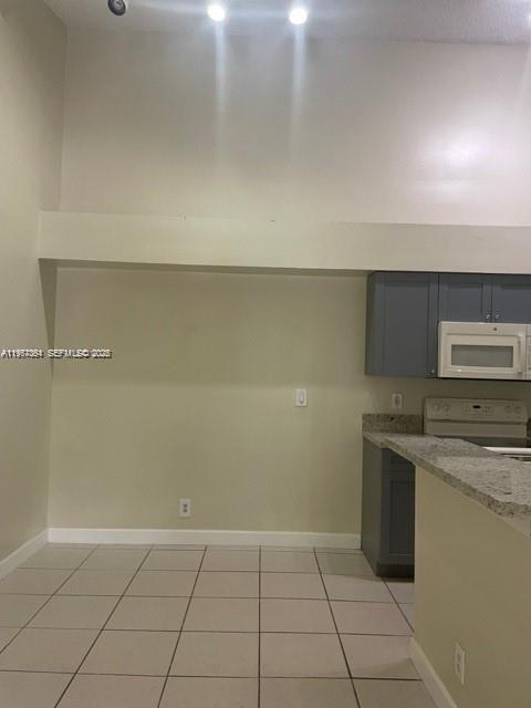 9999 Summerbreeze Drive 1105 Property Photo 4