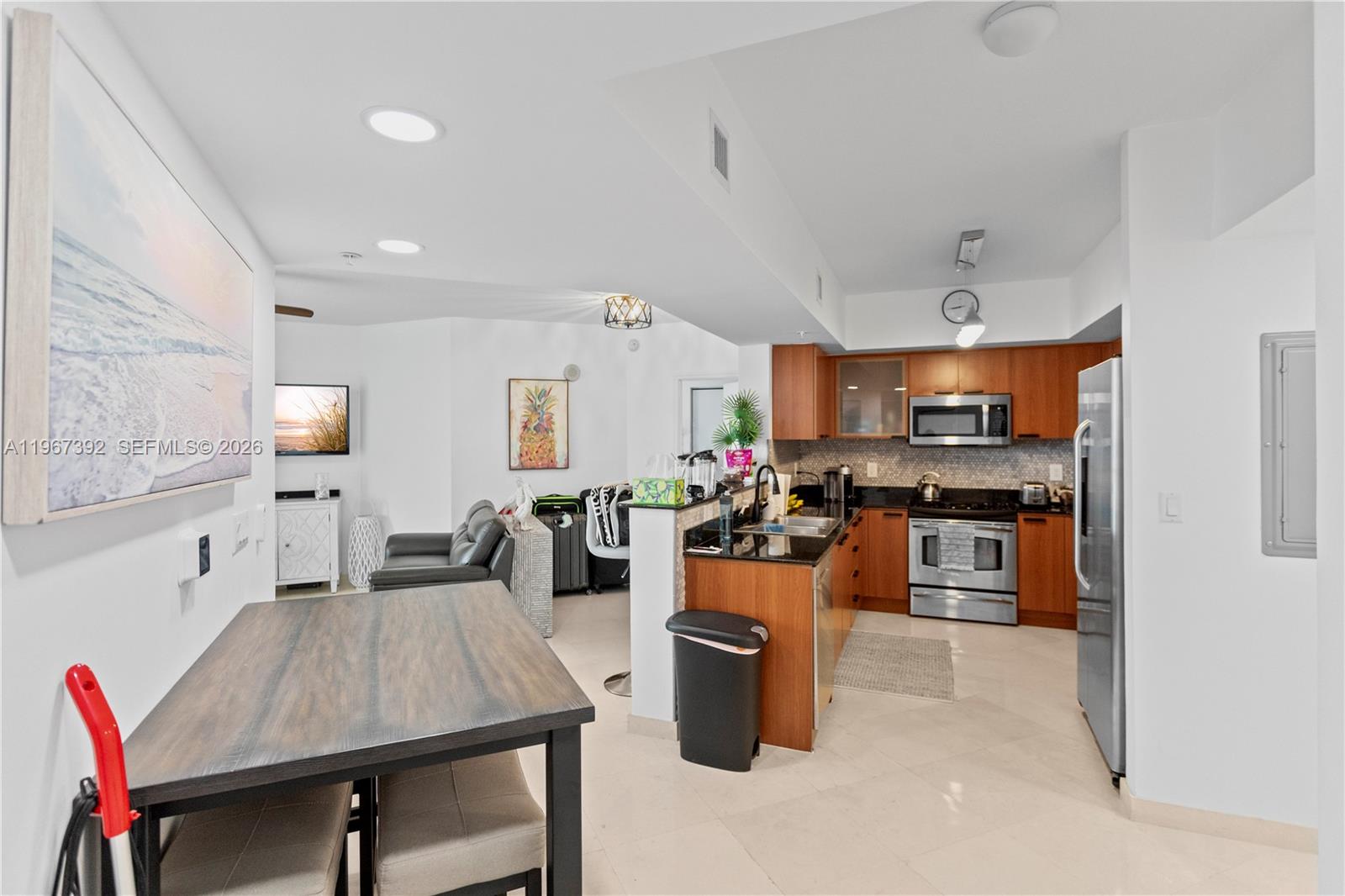 16699 Collins Avenue 2709 Property Photo 8