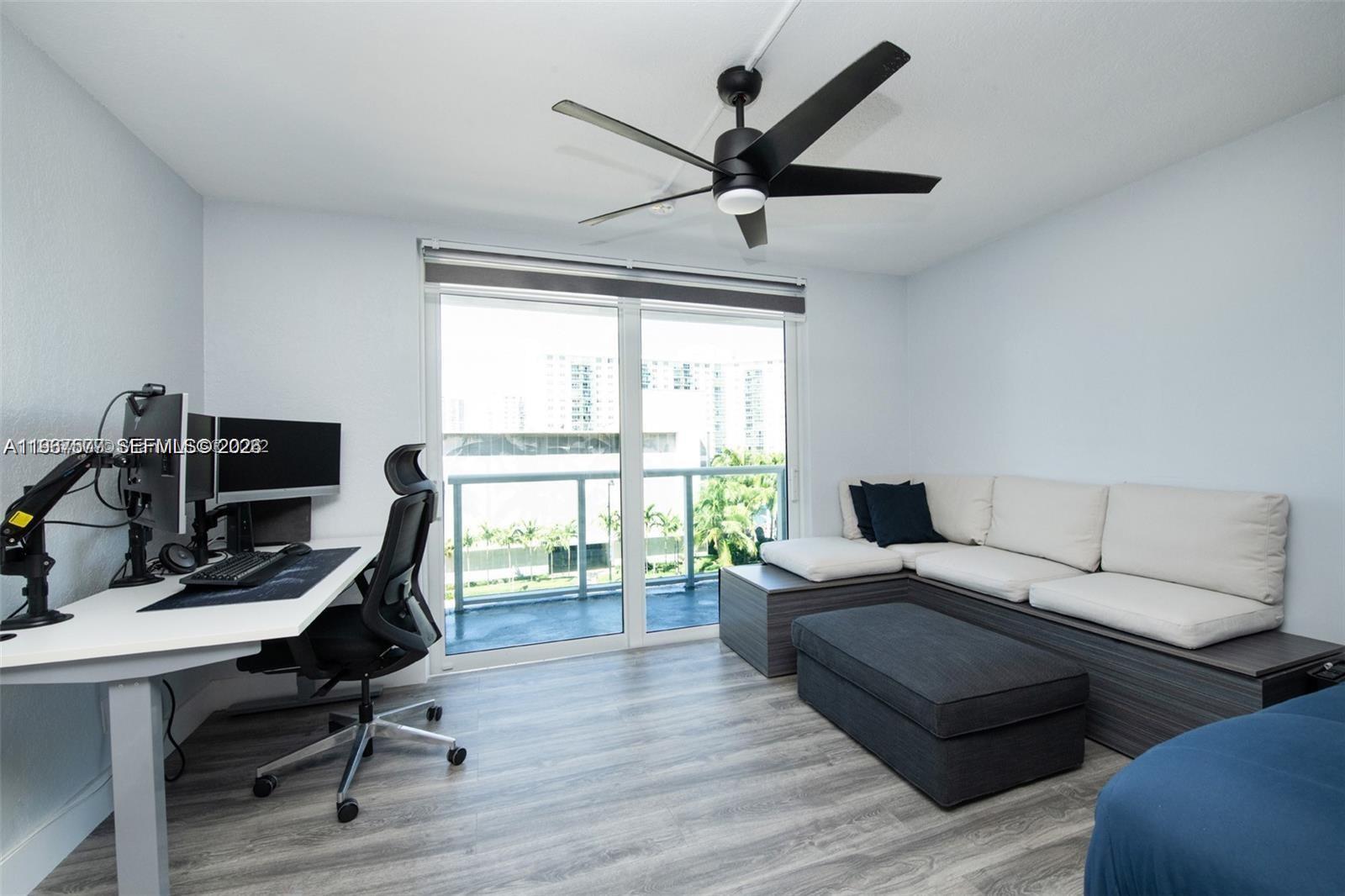 19201 Collins Avenue 339 Property Photo 7