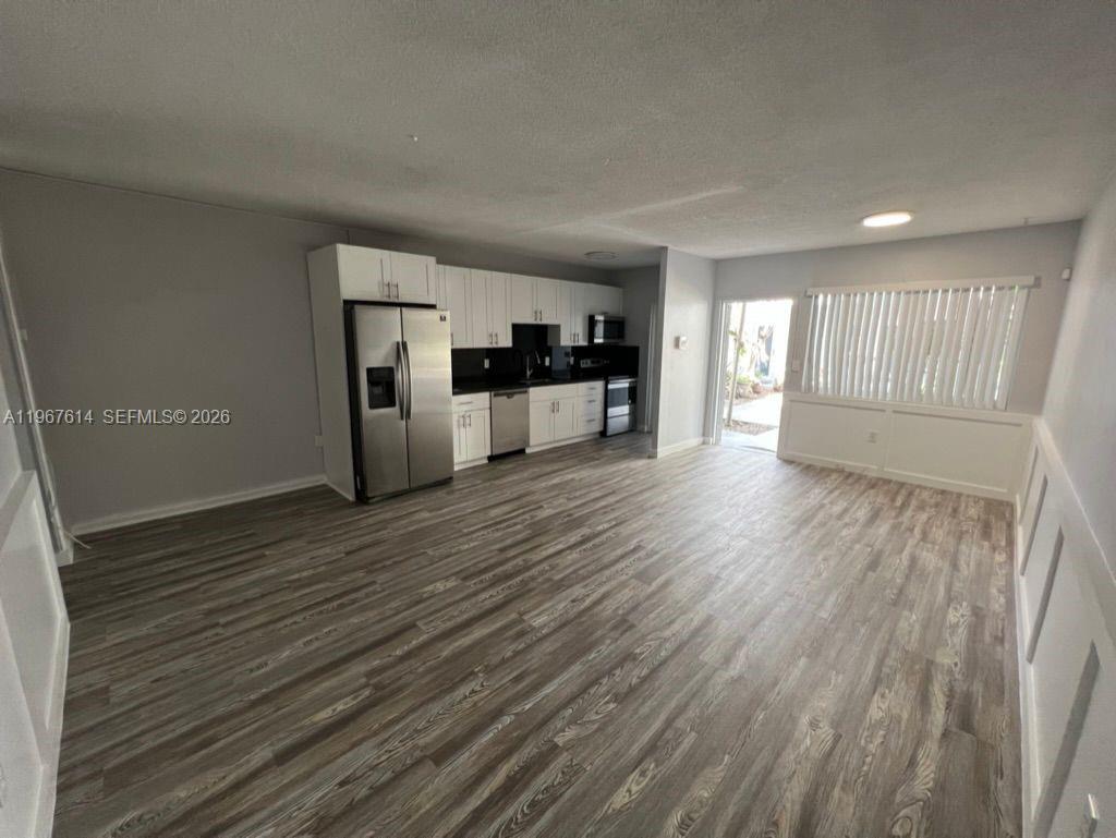 2430 Ne 135th Street 105 Property Photo 11