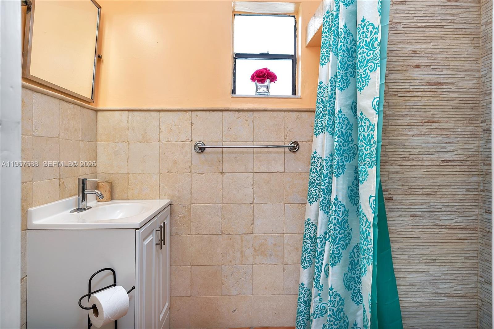 322 Harding Street B202 Property Photo 24