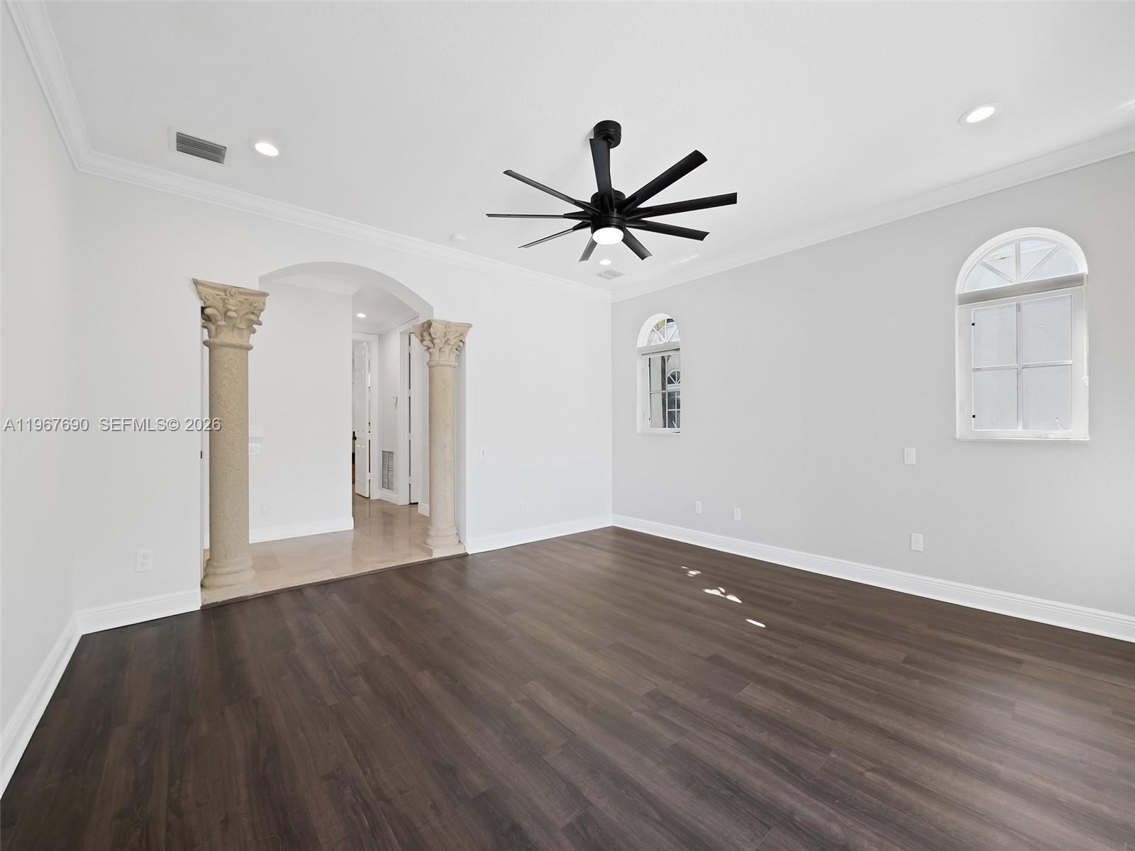 827 Se 2nd Court Property Photo 19