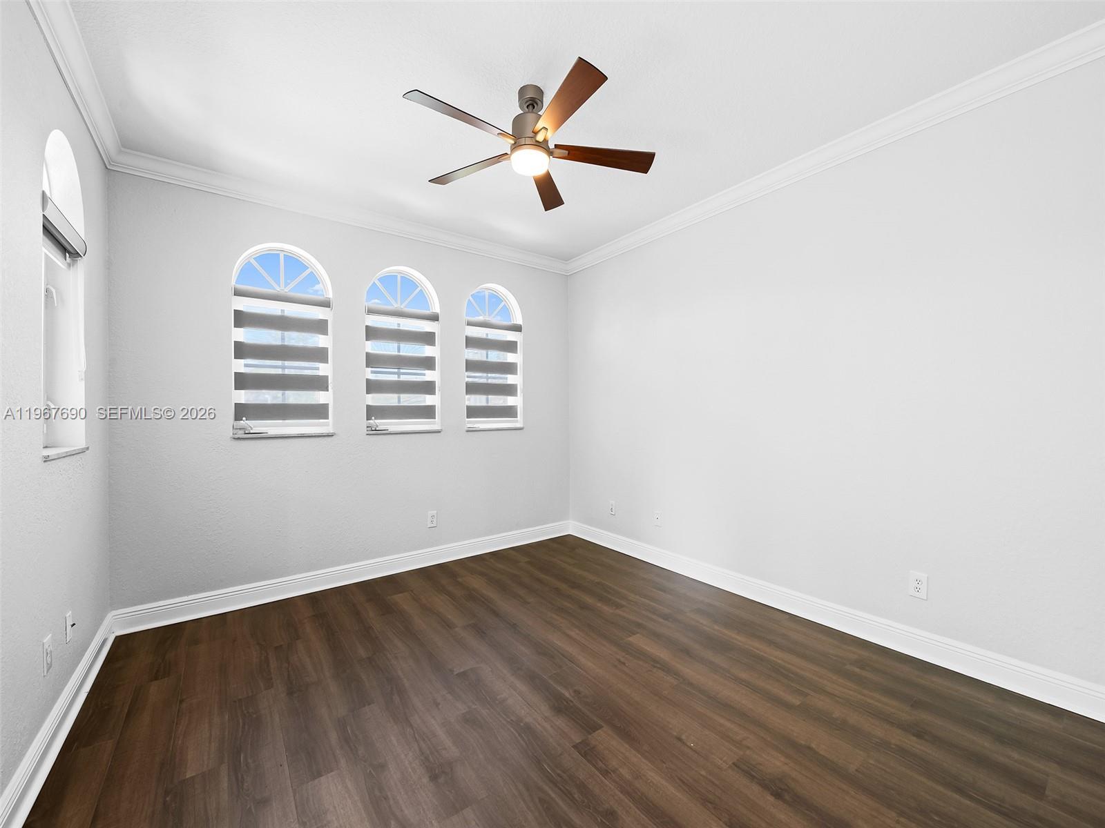 827 Se 2nd Court Property Photo 25