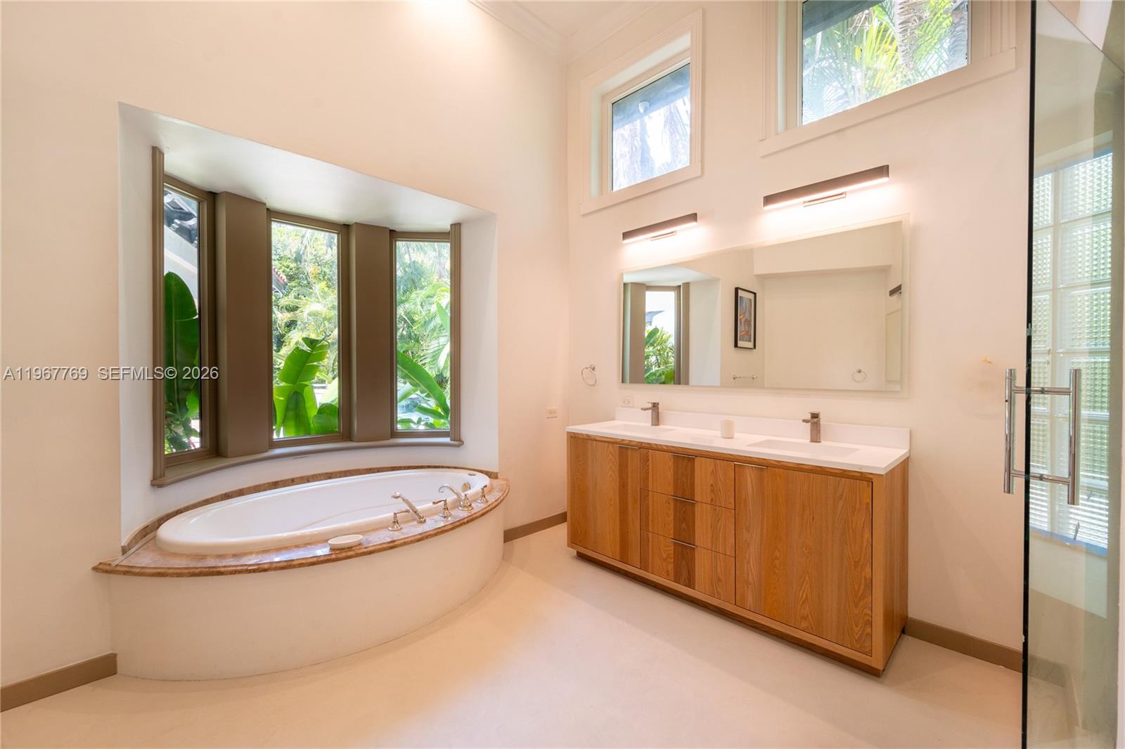 432 S Hibiscus Drive Property Photo 25