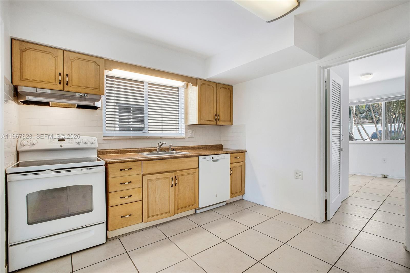 9372 Abbott Avenue Property Photo 9