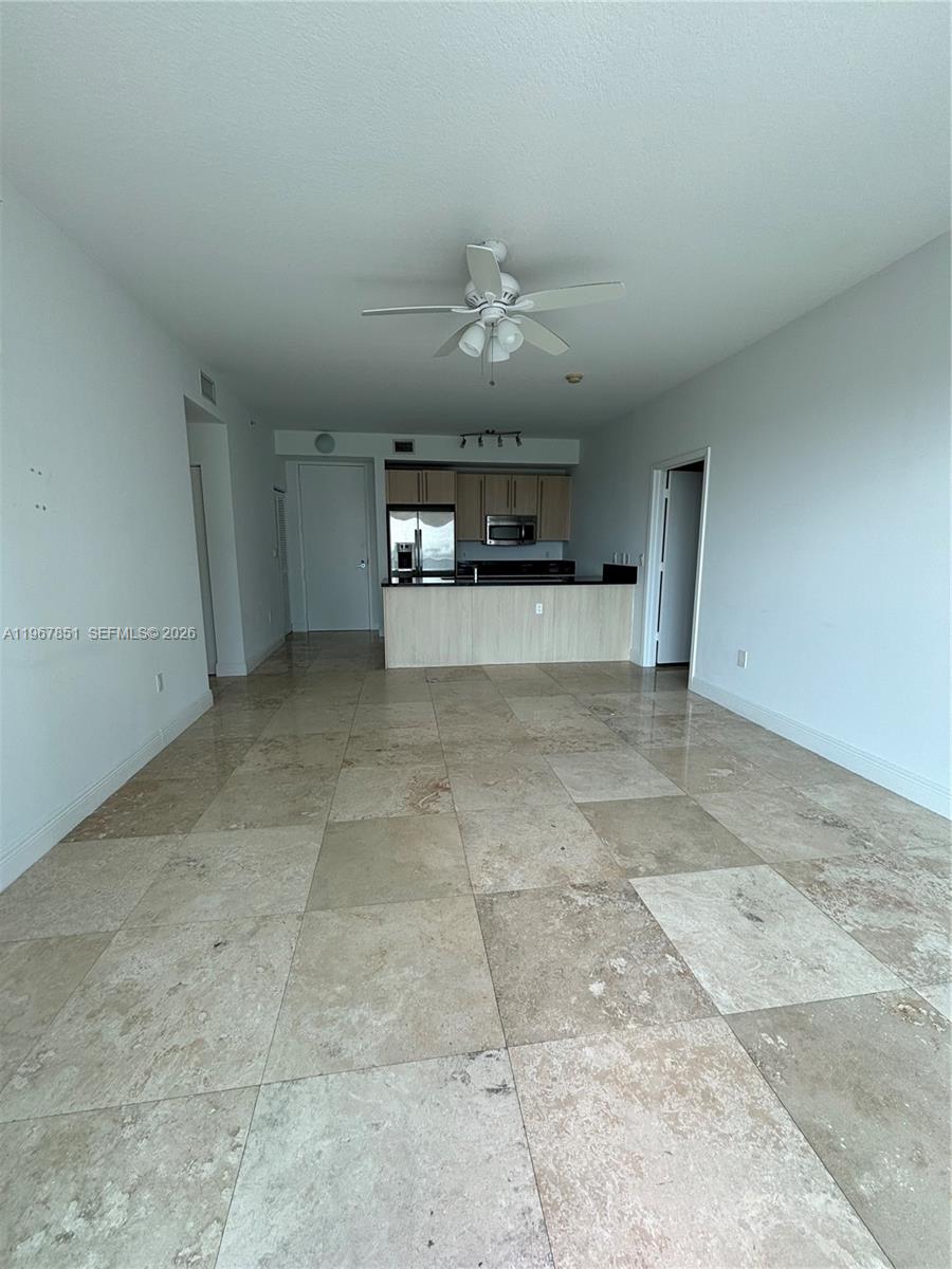 79 Sw 12th Street 2703-s Property Photo 6