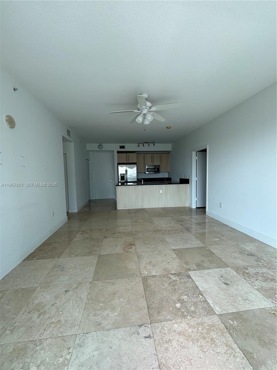 79 Sw 12th Street 2703-s Property Photo 7