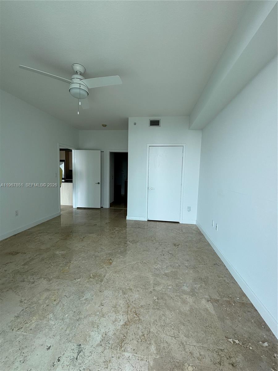 79 Sw 12th Street 2703-s Property Photo 16