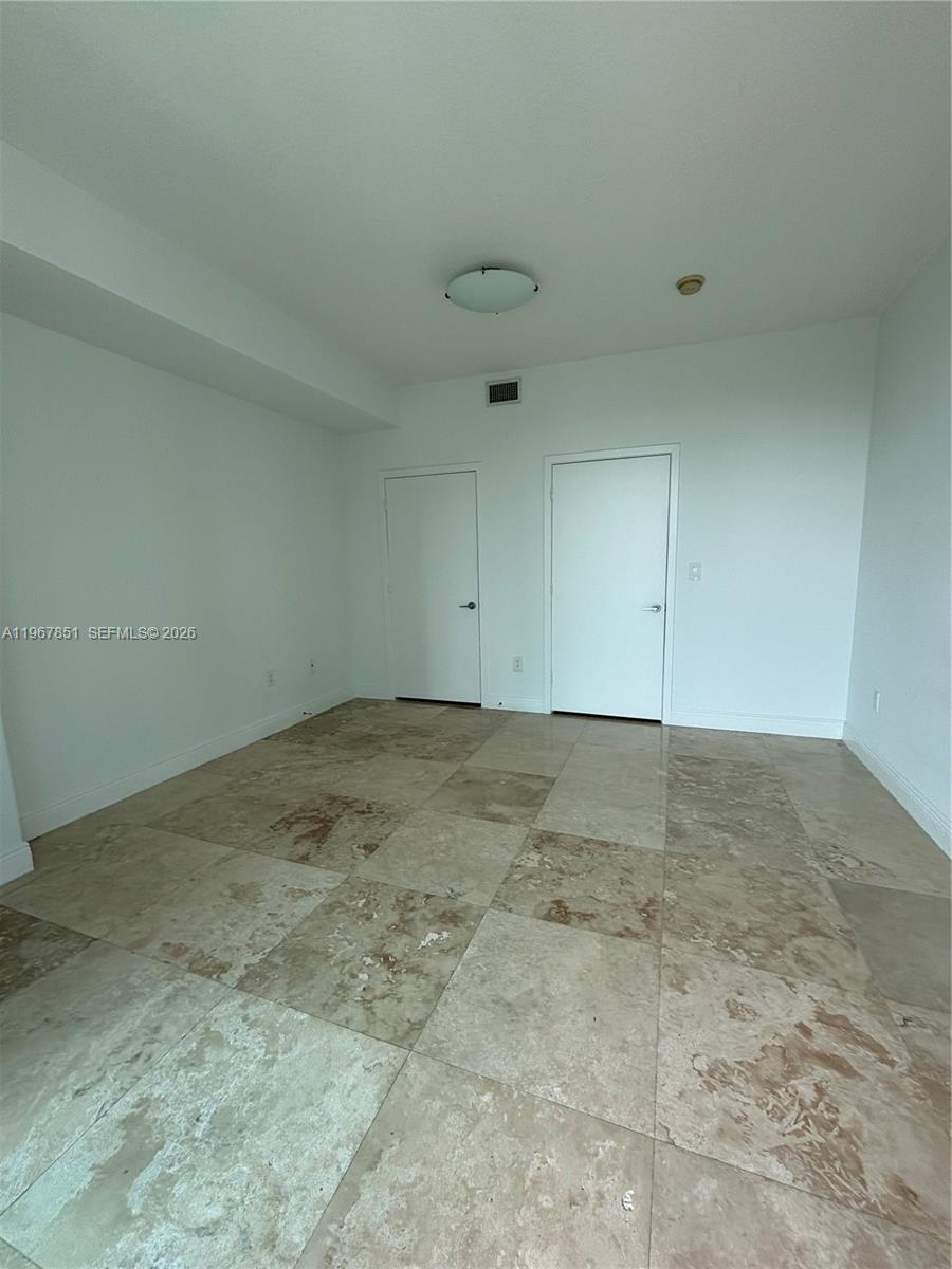 79 Sw 12th Street 2703-s Property Photo 23