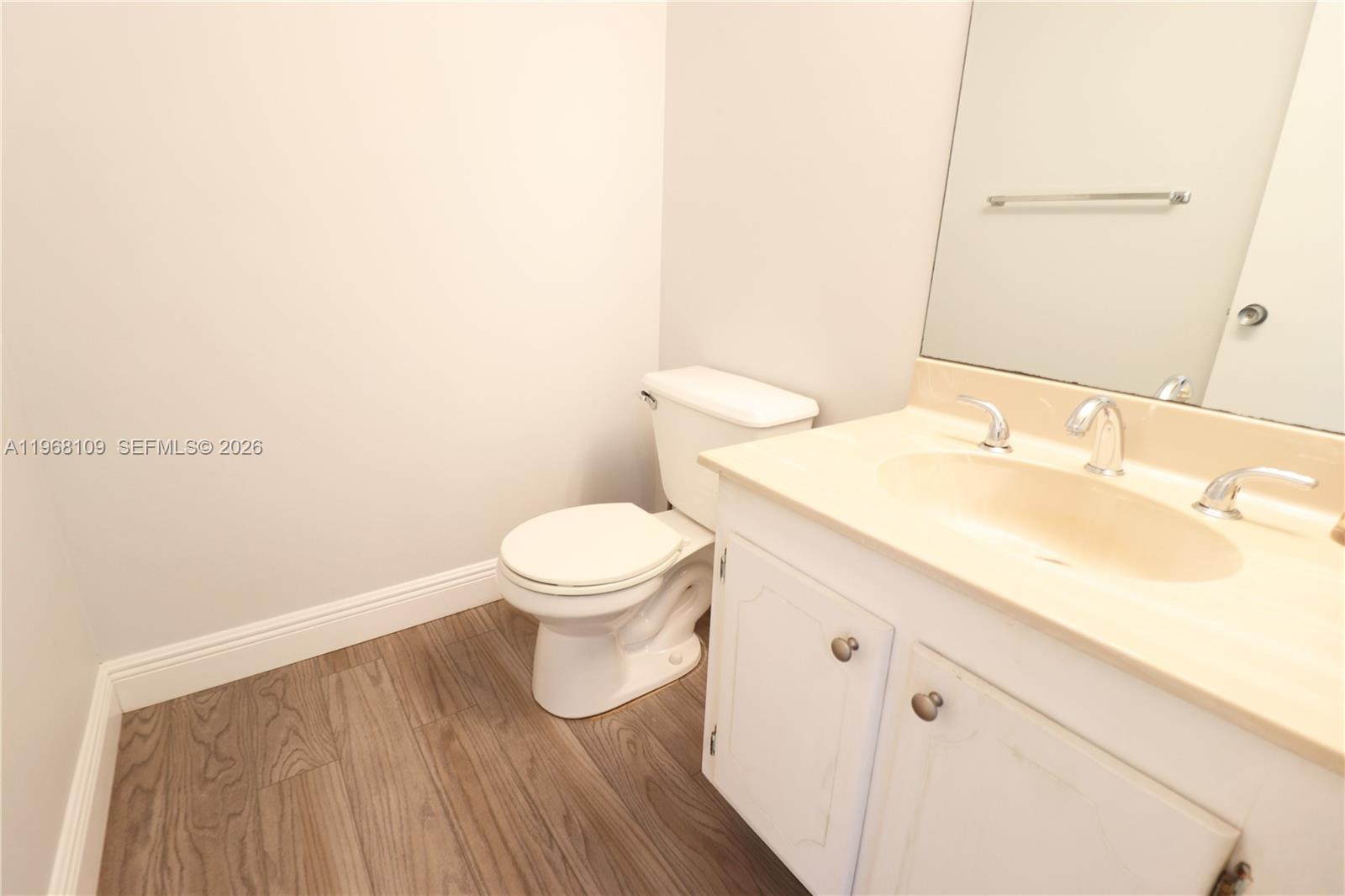 1301 River Reach Drive 214 Property Photo 14