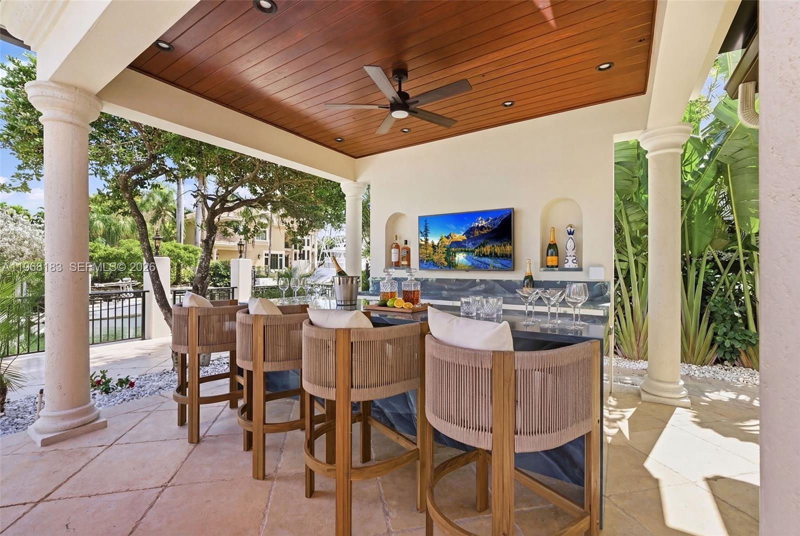 628 Coral Way Property Photo 21