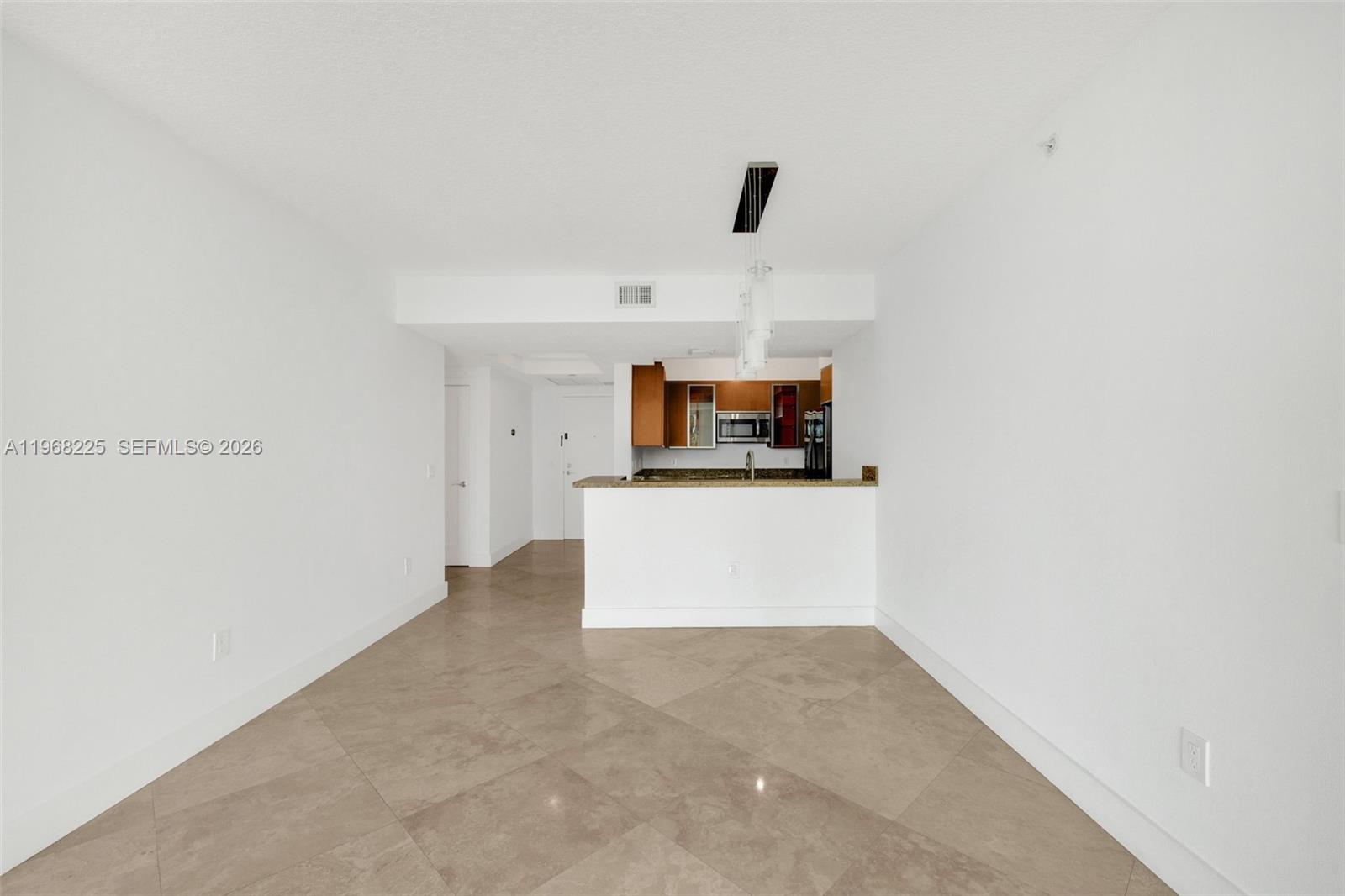 10 Venetian Way 403 Property Photo 10