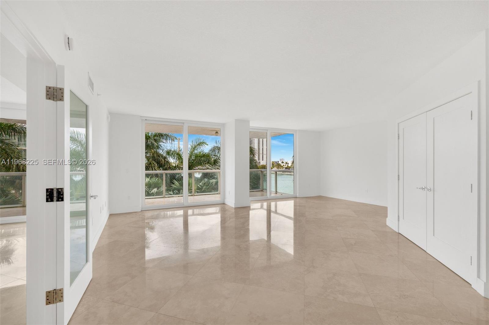 10 Venetian Way 403 Property Photo 12
