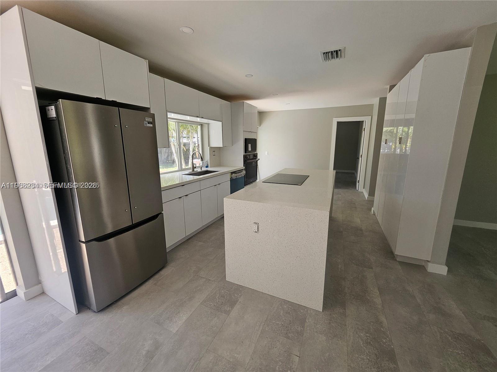 221 Sw 53rd Avenue Property Photo 22