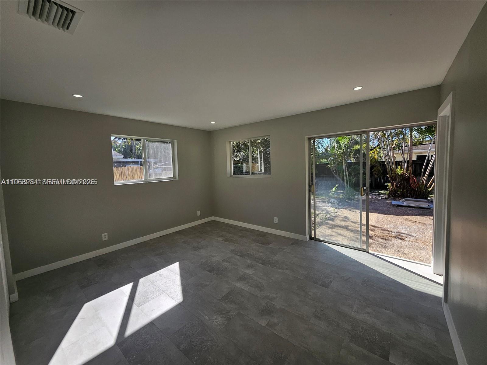 221 Sw 53rd Avenue Property Photo 24