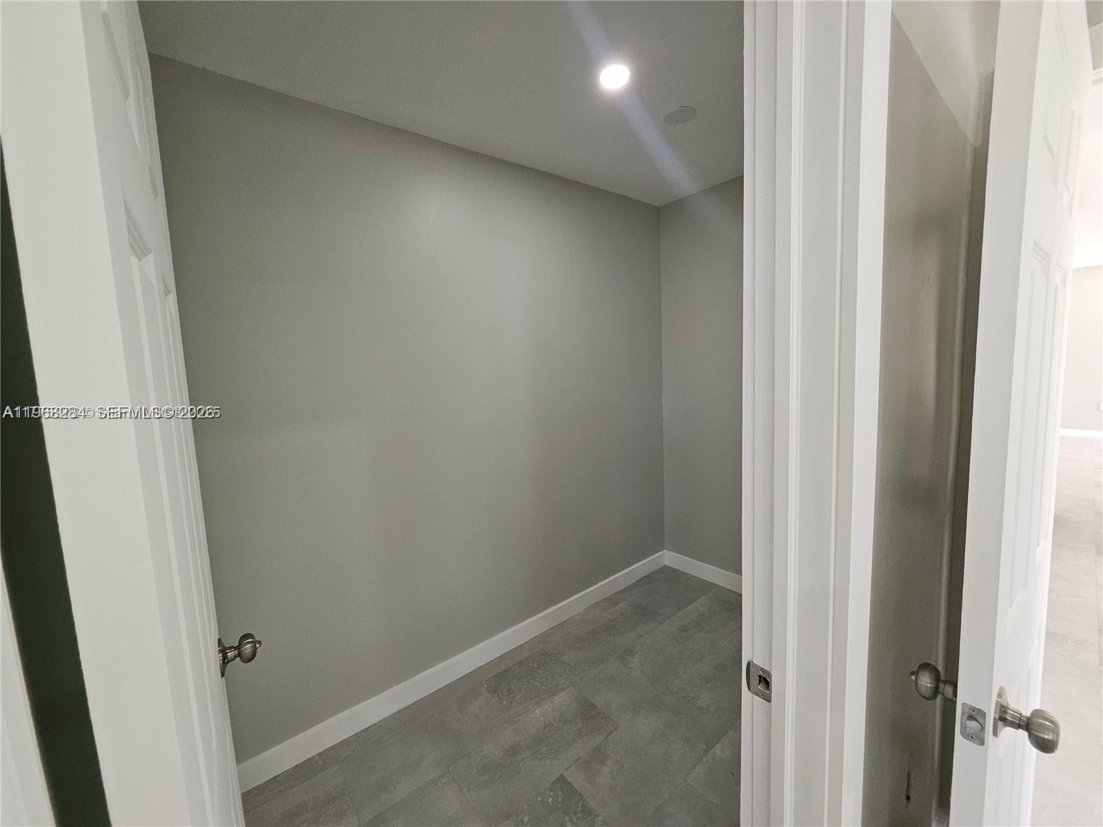 221 Sw 53rd Avenue Property Photo 36