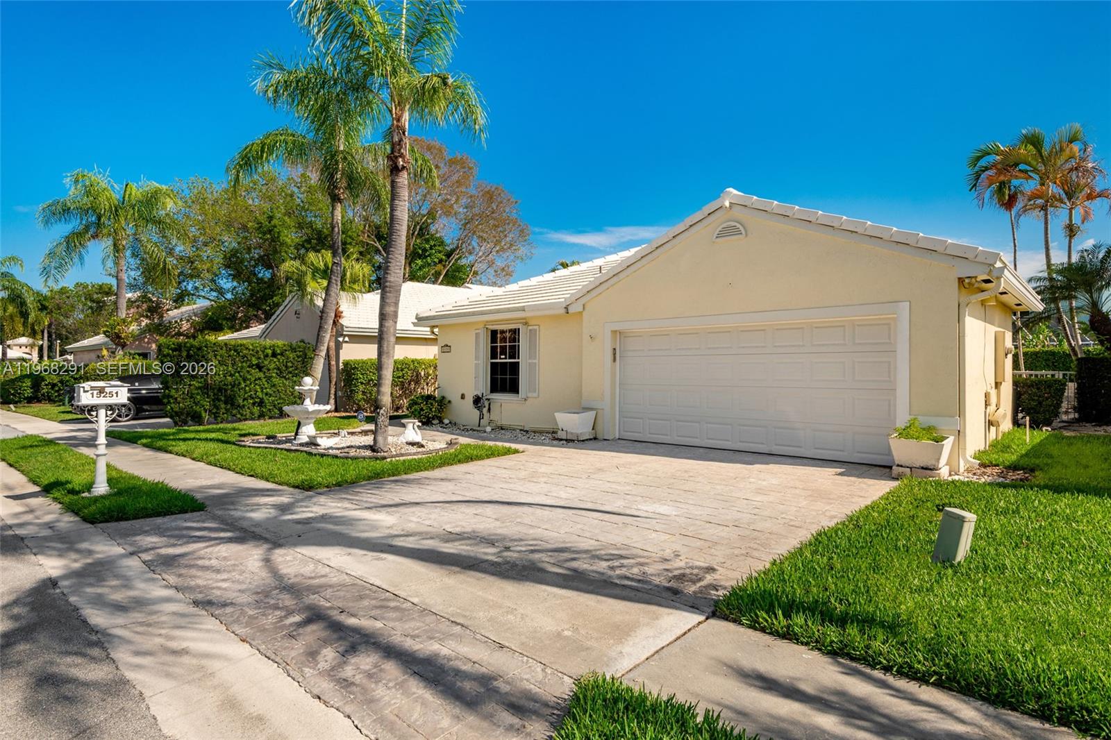 15251 Wilshire Way Property Photo 1