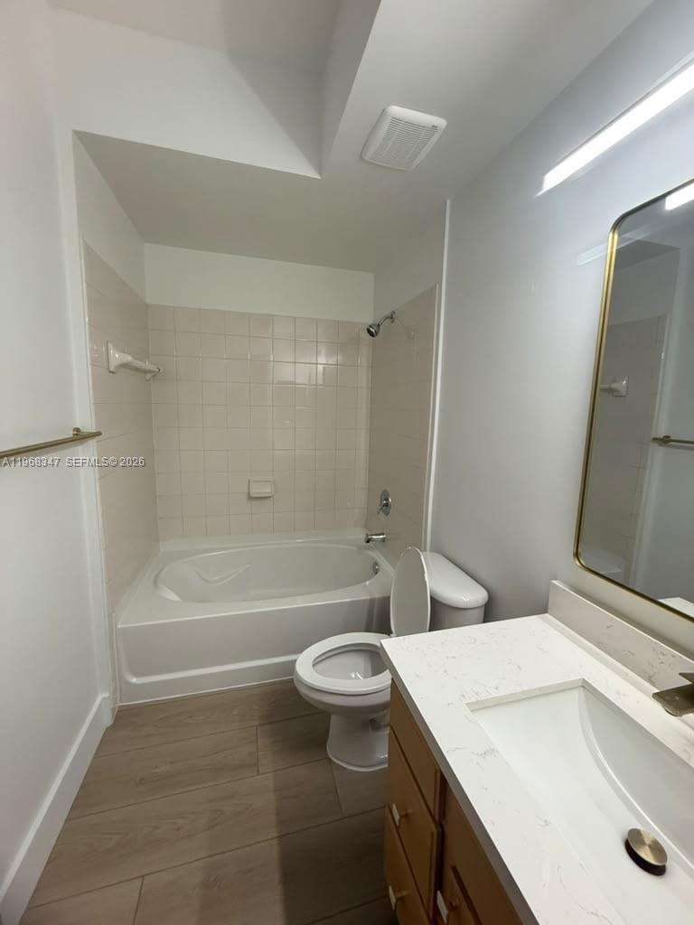 6001 Sw 70th Street 217 Property Photo 2