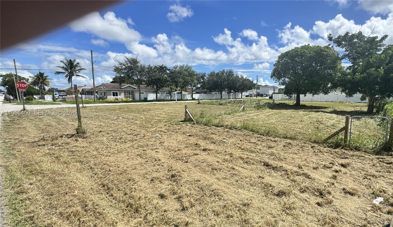 12208 Sw 220 Street Property Photo 1