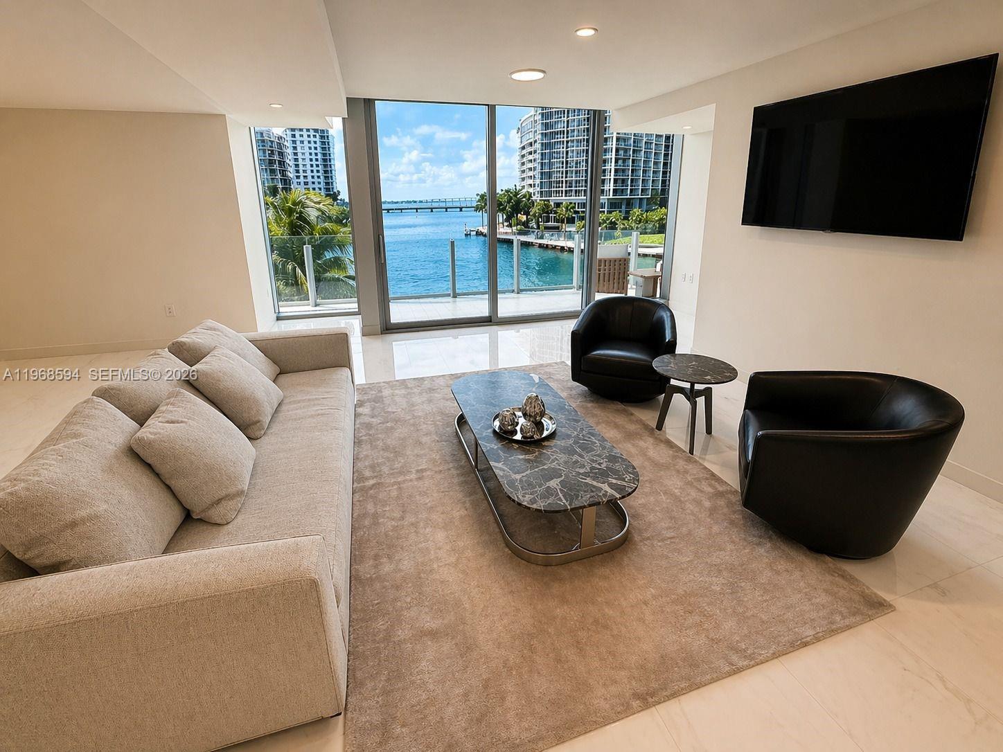 300 Biscayne Blvd Way 303 Property Photo 2