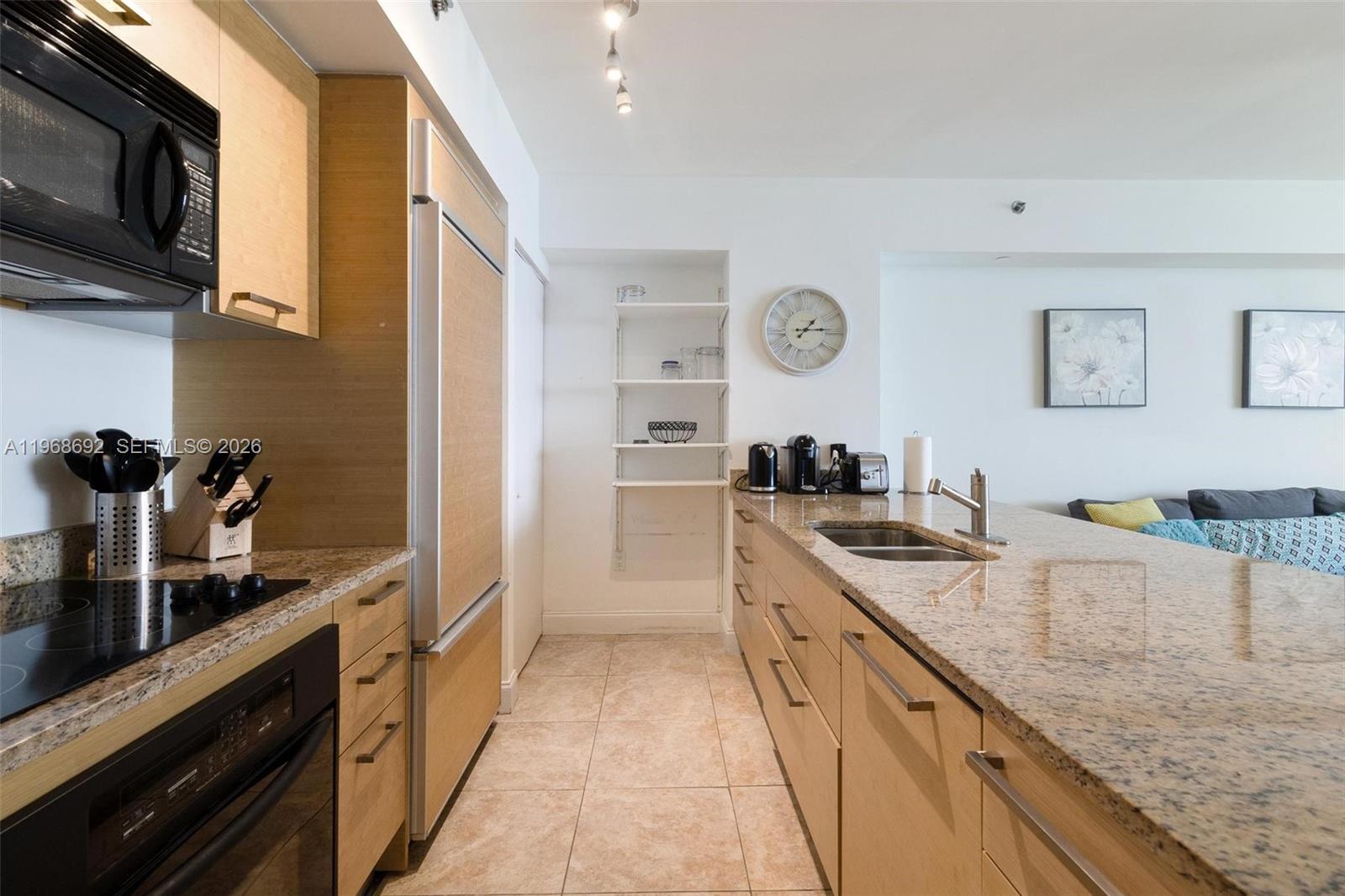 1830 S Ocean Drive 2409 Property Photo 8