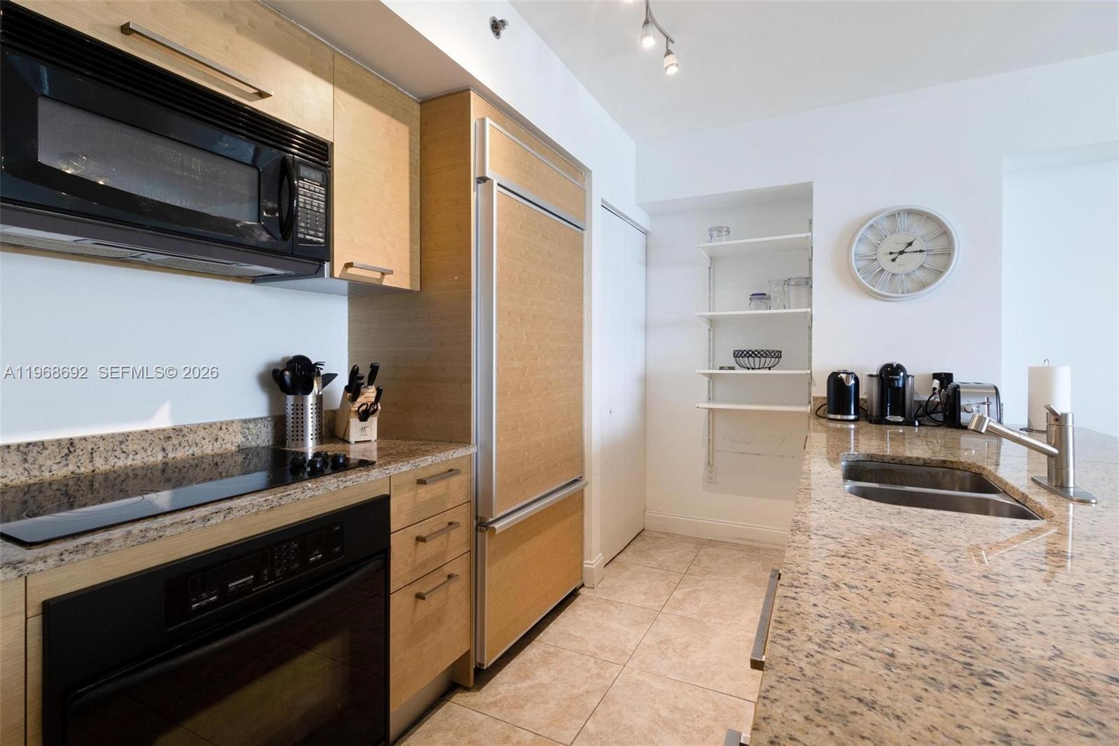 1830 S Ocean Drive 2409 Property Photo 9
