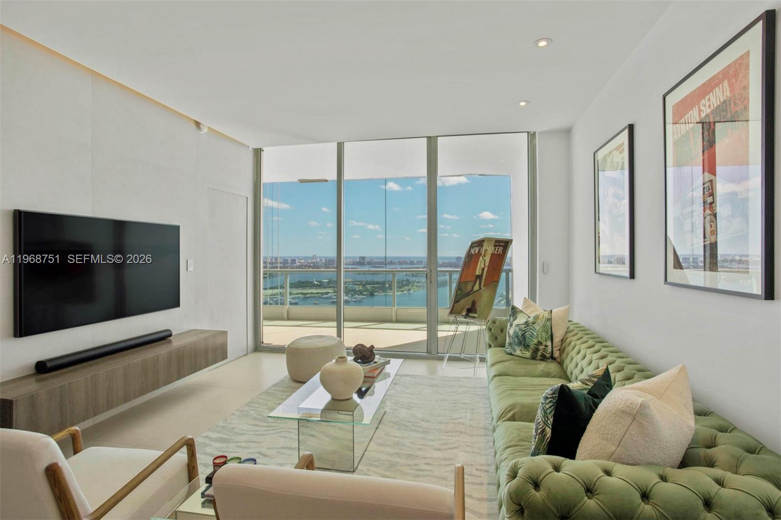 900 Biscayne Boulevard 4307 Property Photo 1