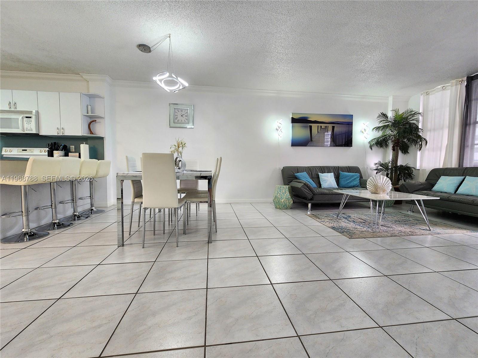 3725 S Ocean Drive 620 Property Photo 8